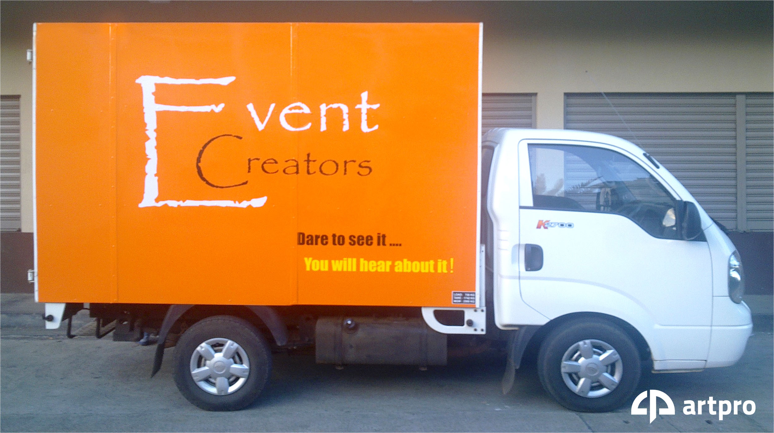 vehicle-branding-image